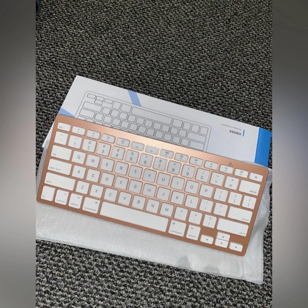 Rose Gold Wireless Mini Keyboard - Picture 1 of 2